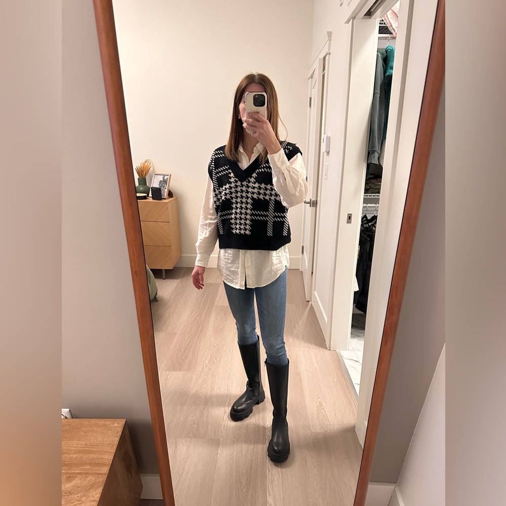 Aritzia Denim Forum The Lola High Skinny medium lagoon